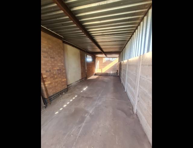 4 BEDROOM HOUSE FOR SALE IN VANDERBIJLPARK CE 2